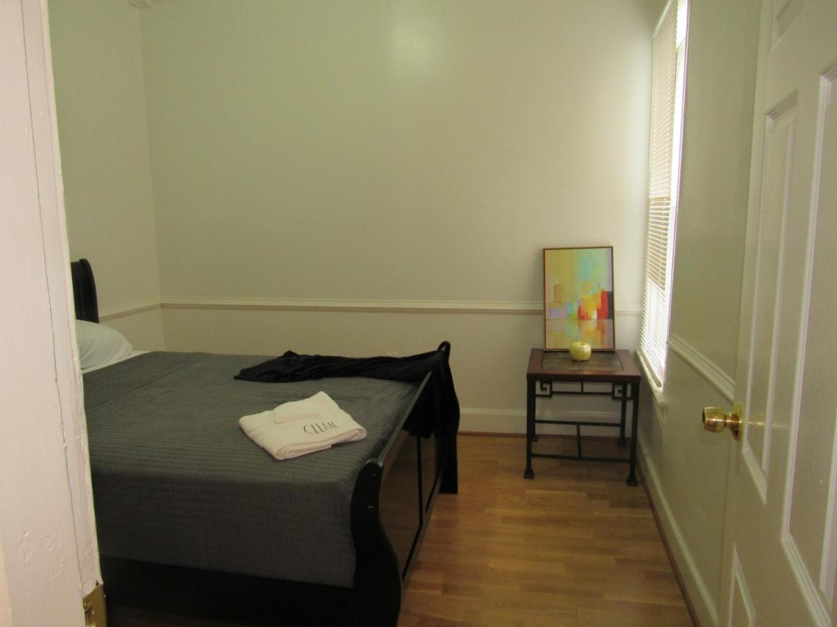 Located In The Noma-Gallaudet Neighborhood Leilighet Washington Eksteriør bilde