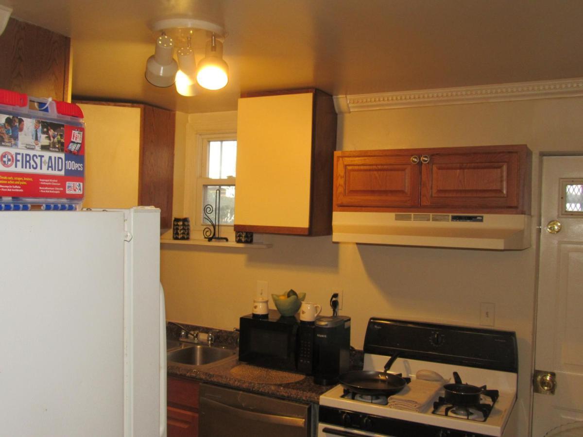 Located In The Noma-Gallaudet Neighborhood Leilighet Washington Eksteriør bilde