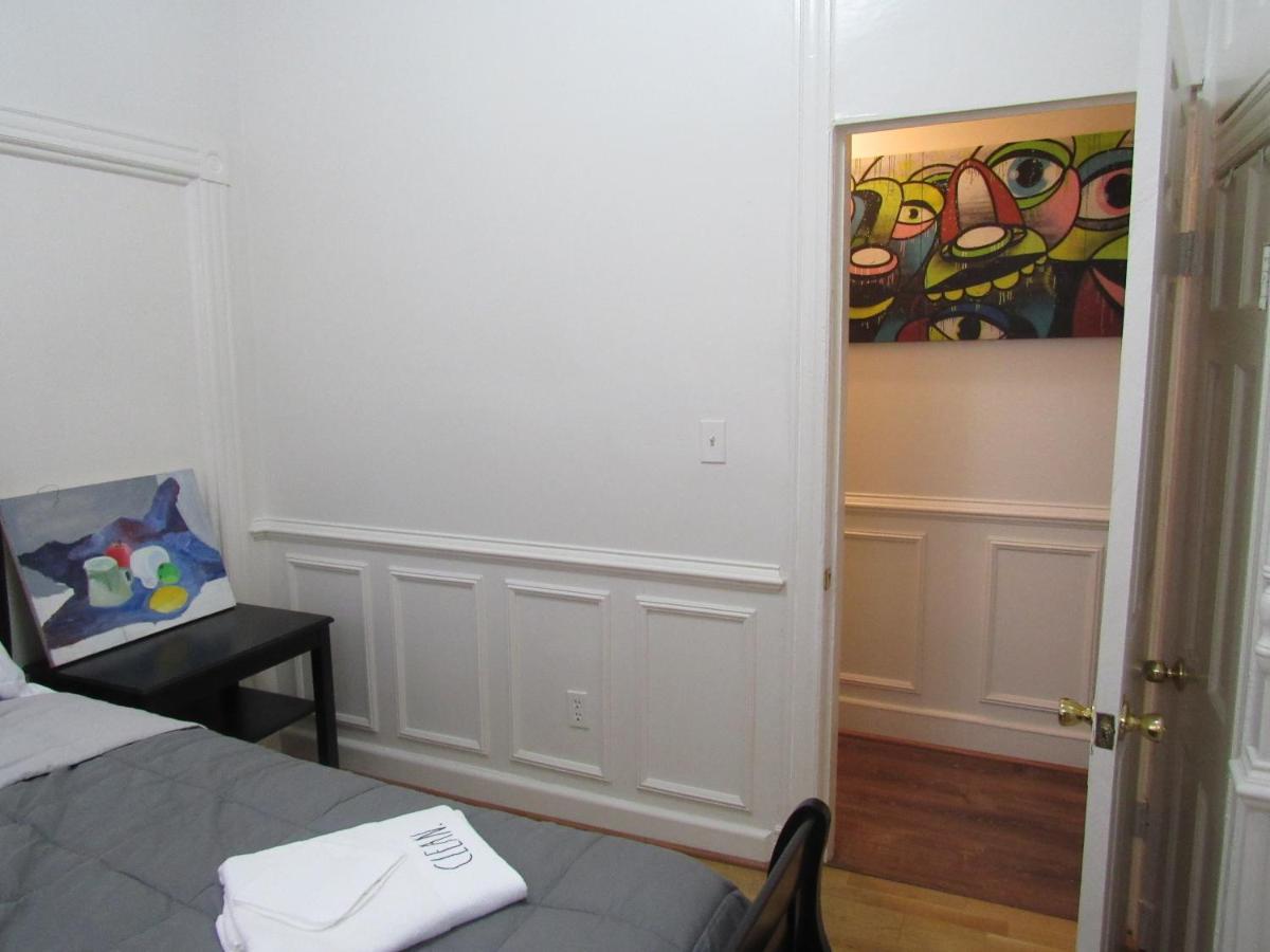 Located In The Noma-Gallaudet Neighborhood Leilighet Washington Eksteriør bilde